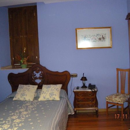 Aparthotel Santa Marina Cuéllar Екстериор снимка