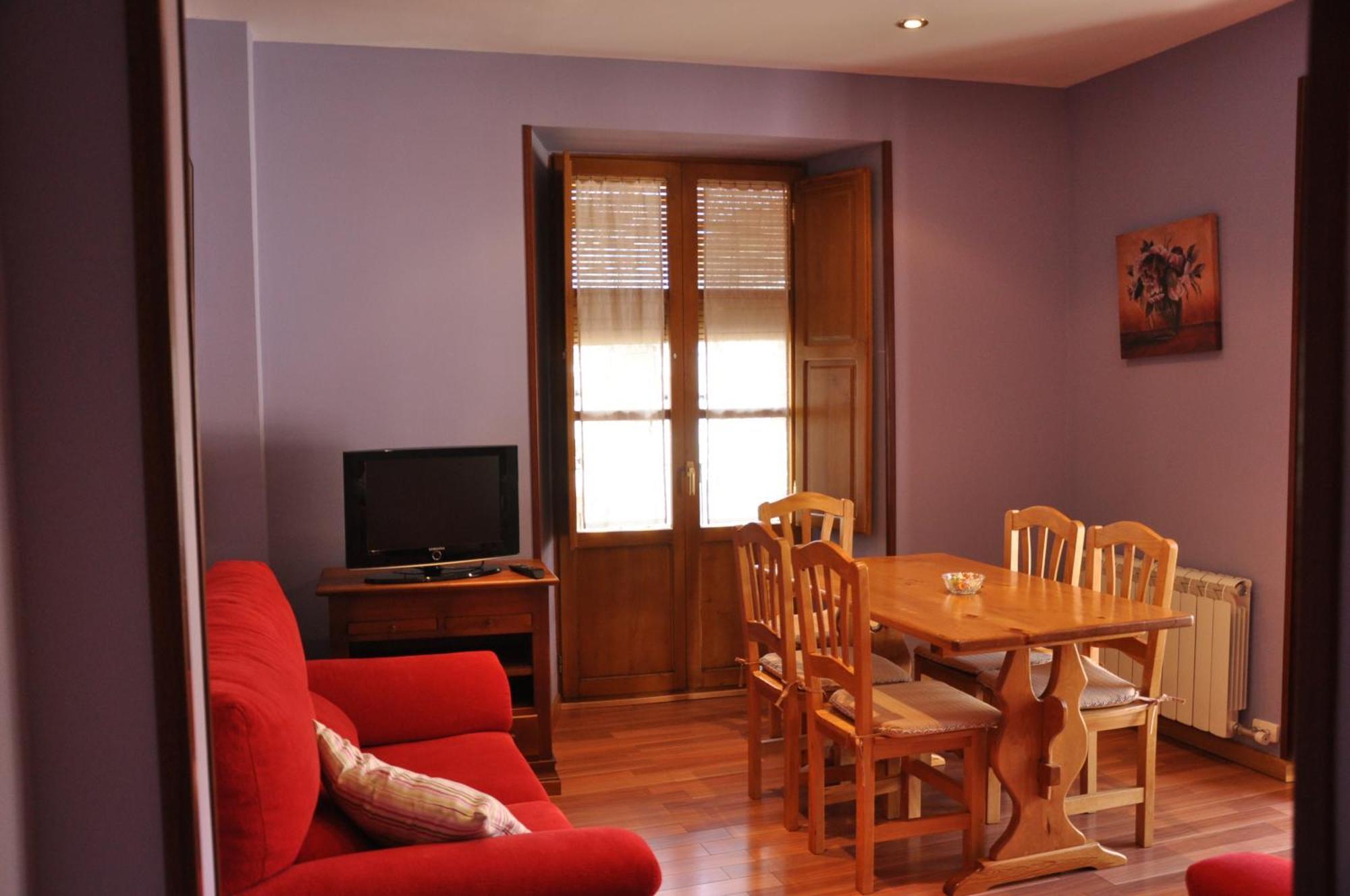 Aparthotel Santa Marina Cuéllar Стая снимка