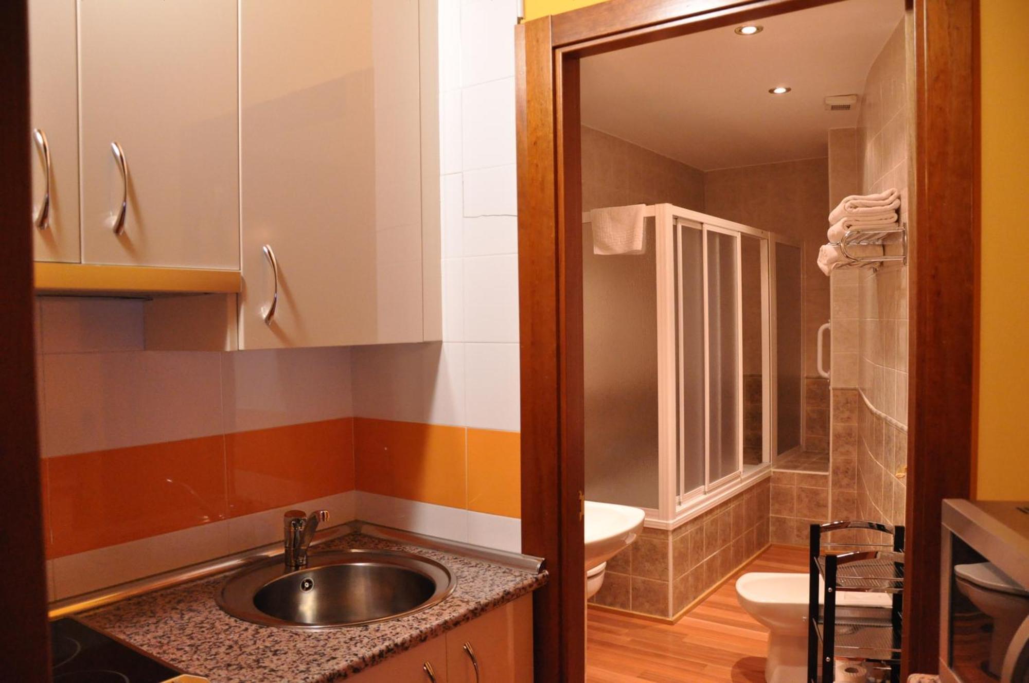 Aparthotel Santa Marina Cuéllar Стая снимка
